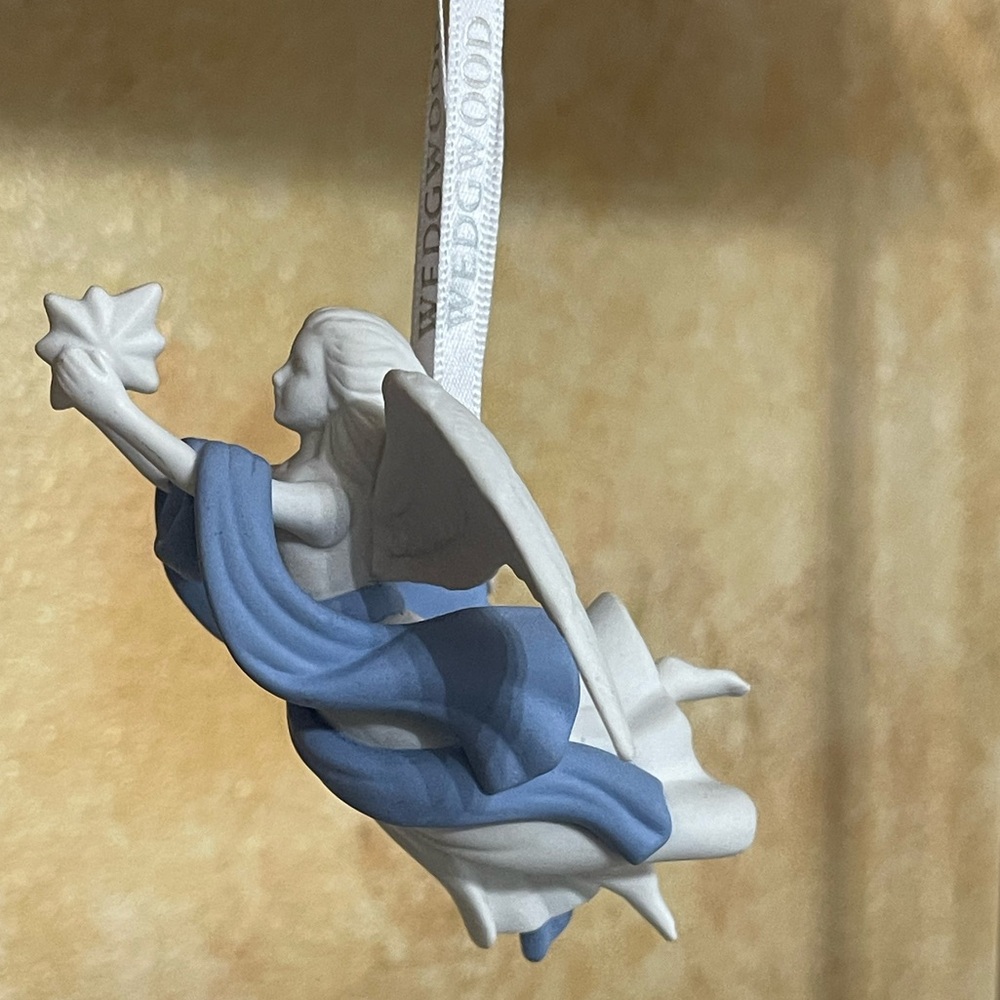 Wedgwood Angel 4.25" Jasperware Ornament - Picture 6 of 6